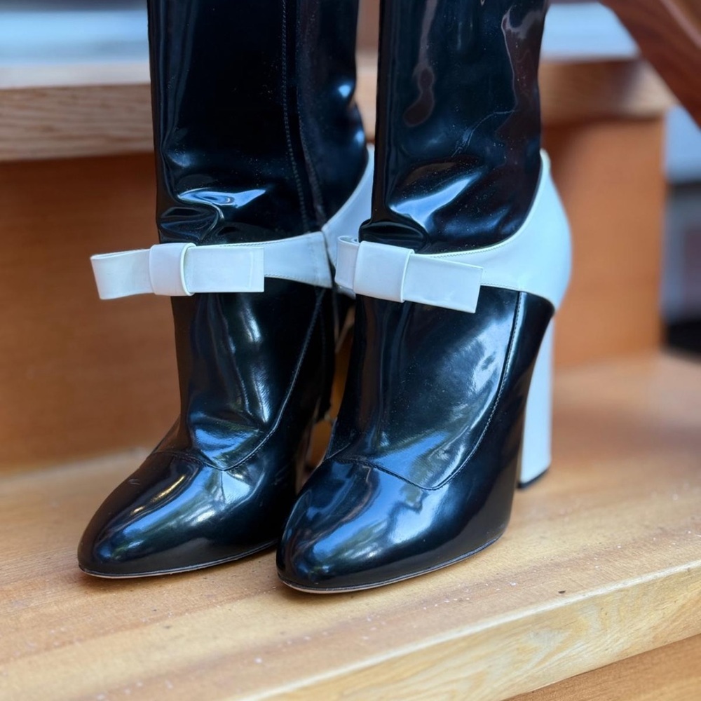Elegant Black and White Women's Boots